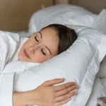 personne dormant bien grâce à Température idéale pour dormir