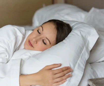personne dormant bien grâce à Température idéale pour dormir